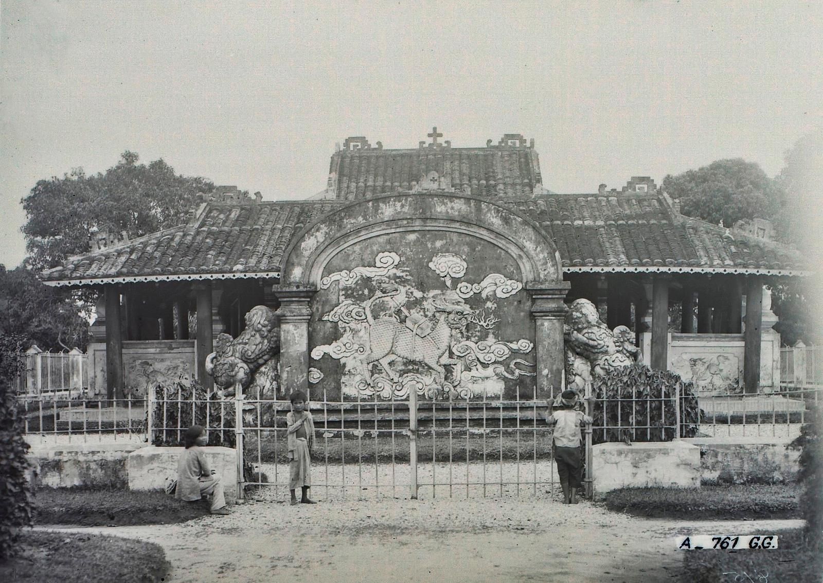 Lăng Cha Cả trong Thập Niên 1920